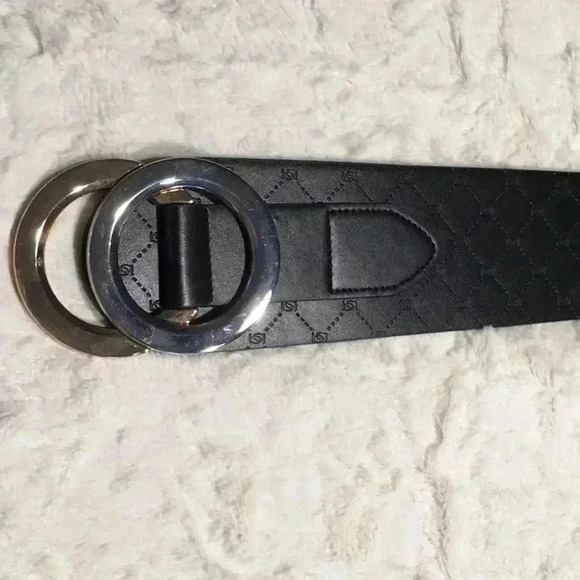 stretchy black waist belt metallic buckle vegan leather - Picture 7 of 8